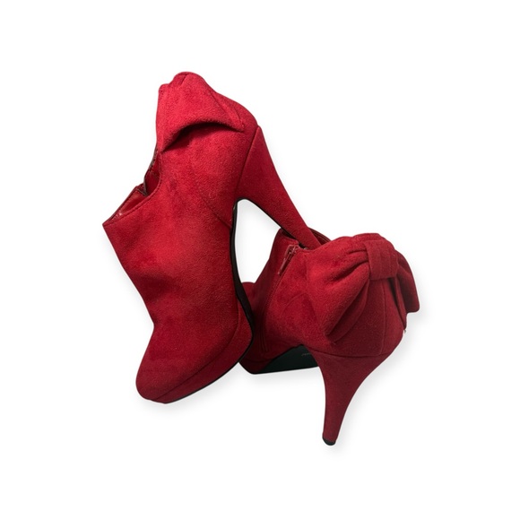 Shoes - Vibrant Red Heels with Suede Finish